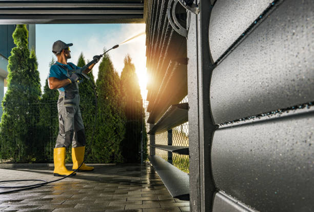 Best Pool Deck Cleaning  in Carlstadt, NJ