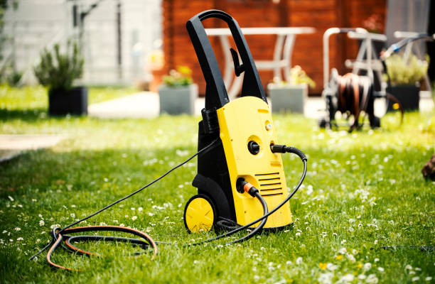 Best Graffiti Removal  in Carlstadt, NJ